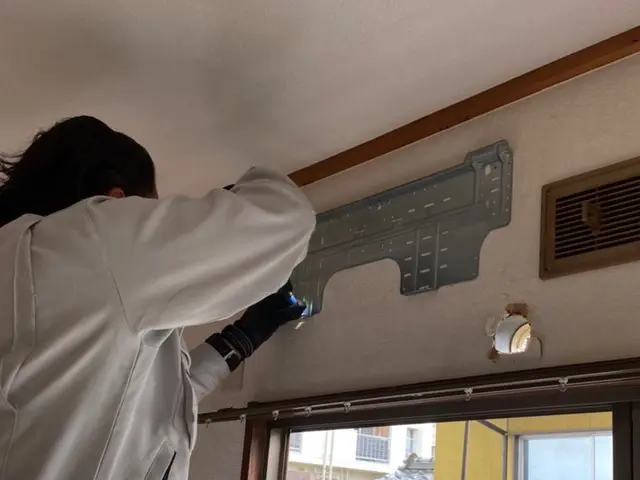 エアコン取り外しのみ歓迎です☆処分引き取り＋2,200円繁忙期返信夜になります。サービスの画像