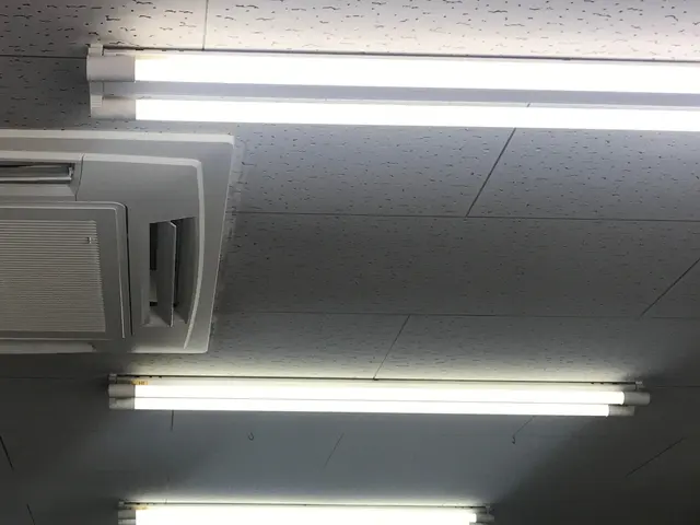 福岡市【蛍光灯からLEDに照明器具取替え】プロの電気工事士が直接施工！！サービスの画像