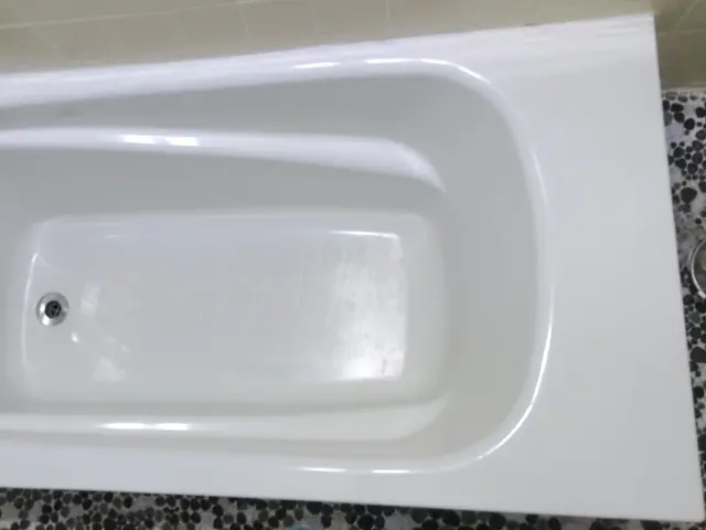 【大好評】現金払いでフッ素コート塗布!  水垢カビ除去鏡研磨でツルッツル♫快適♬サービスの画像