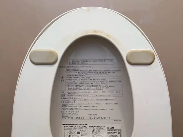 頑固な尿石や臭いお任せ下さい☆before→afterお見せします！サービスの画像