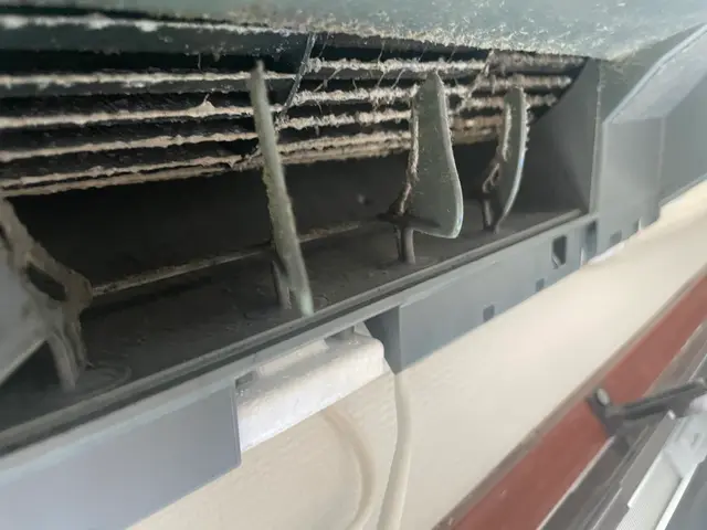 ★家庭，壁がけエアコンクリーニング★作業保険加入店サービスの画像