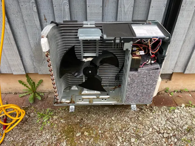 《年中無休》作業外注一切なし◎損害保険加入済みでもしもの際に安心です。サービスの画像