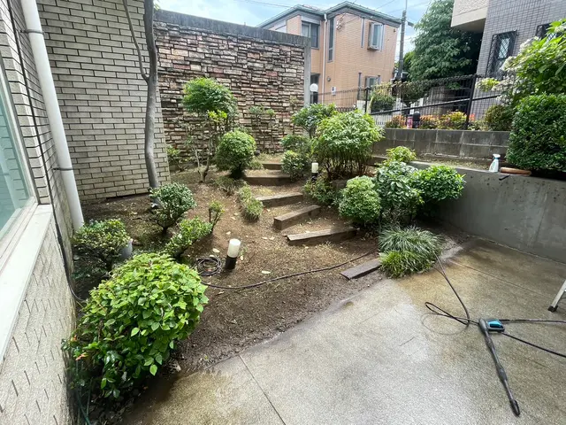 丁寧すぎる？！　よく言われます。庭木の剪定は山本企画へ！サービスの画像