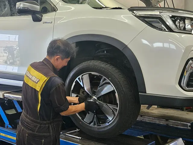 【黄色い帽子が目印のイエローハット美女木店】圧倒的な台数実績で安心の日帰り車検！サービスの画像