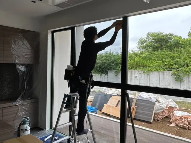 自信の完全自社施工◎フィルム選定ご依頼の場合でもフィルム見本何種類でも無料です！サービスの画像