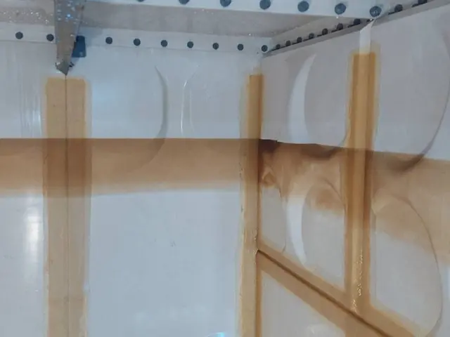 貯水槽清掃監督資格者が作業！11項目の水質検査も込サービスの画像