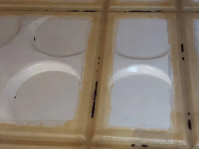 貯水槽清掃監督資格者が作業！11項目の水質検査も込サービスの画像