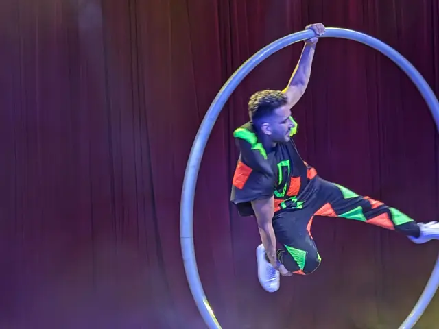 【サーカス】世界で活躍したプロが訪問◎結婚式パーティー忘年会サプライズ！多国語◎