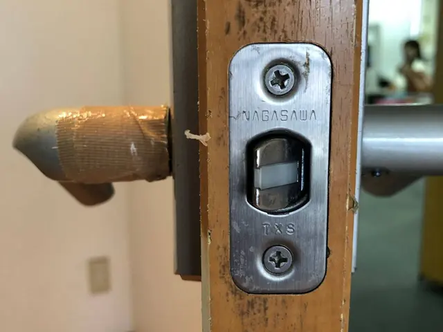 壊れたドアレバーもお任せください！サービスの画像
