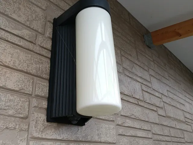 センサーライト取付サービスの画像