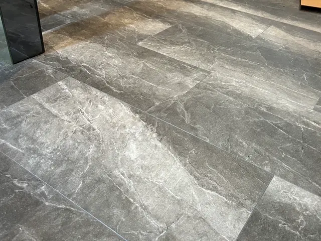 床をリフレッシュ！クッションフロア張替え　深夜帯も相談可◎損害保険加入済み◎サービスの画像