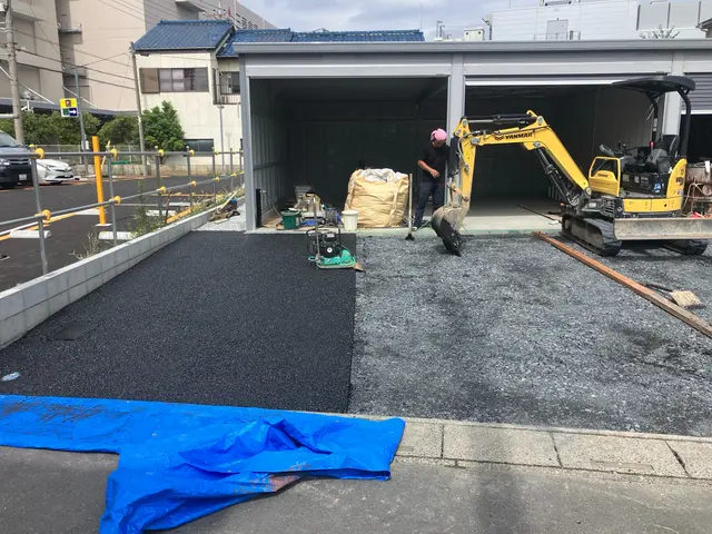 経験と知識を活かして迅速丁寧に作業いたします！大手ハウスメーカーの外構工事も担当サービスの画像