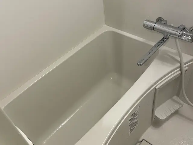 【駐車場代0円・外注なし】水回り4点セット1日1件の高級洗剤で丁寧清掃サービスの画像