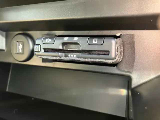 元気で話しやすい整備士がお客様のご自宅へ！お車の相談なら何でもお任せくださいサービスの画像