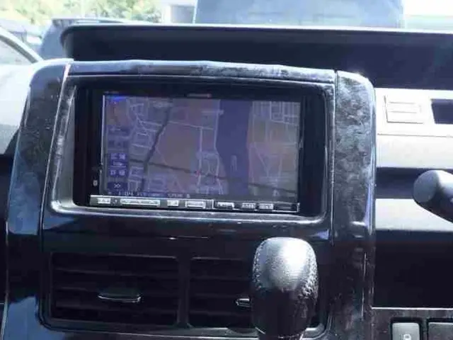 【業界歴25年】ディーラー様と提携の技術を活かした丁寧な作業をお約束いたします！サービスの画像