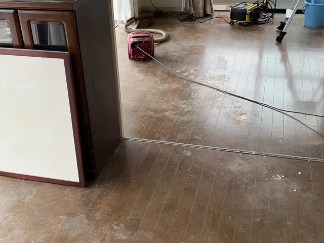 丁寧な作業を心がけてます。是非、ご相談ください。サービスの画像