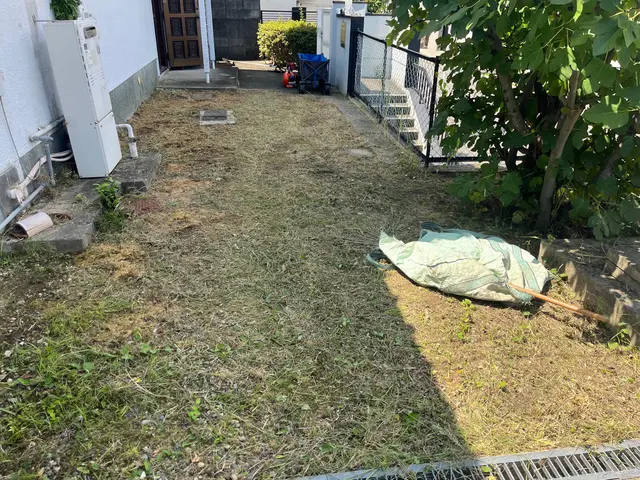 お庭を草むしりで綺麗に！豊富な経験と知識で安心！サービスの画像