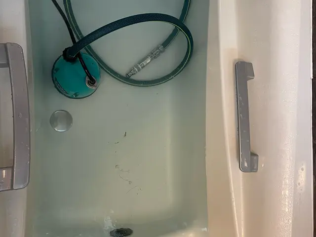 □女性スタッフが丁寧に時間をかけて細部まで作業させていただきます！サービスの画像