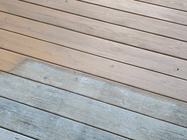 ウッドデッキ塗装サービスの画像