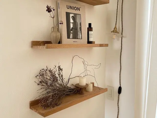 【安心低価格】ウォールシェルフの設置、取り付けはプロにお任せください！サービスの画像