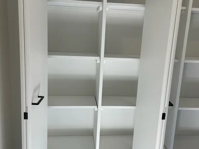 家具の移動、模様替えサービスの画像