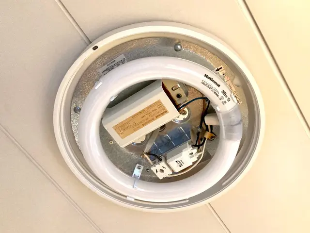 福岡市【浴室照明器具の交換】電球からLED化！プロの電気工事士が直接施工で安心！サービスの画像