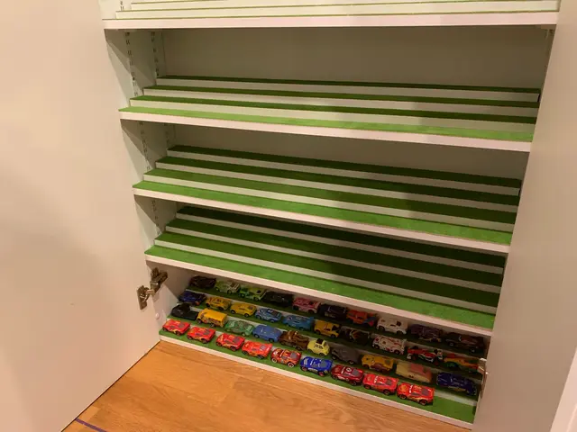 【3月6日出店】可動棚（自在棚）の設置・取り付けサービスサービスの画像