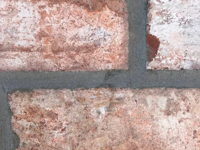 最近、床のベタ付きクスミが気になる！お任せくださいピカピカに仕上げます！サービスの画像