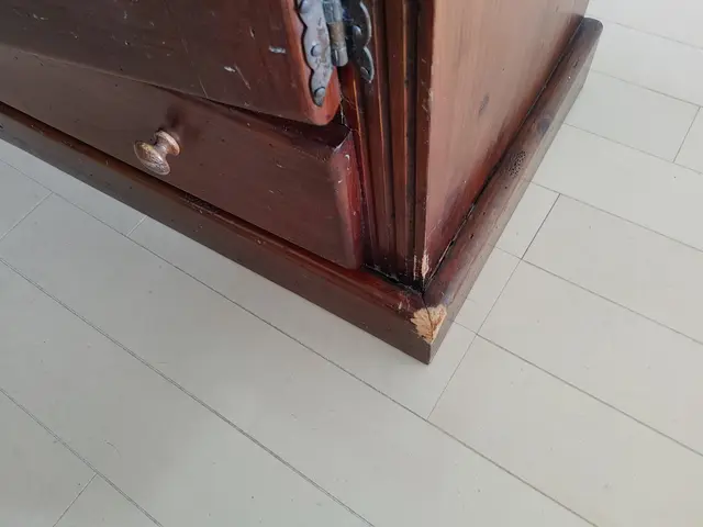 【出張型修理サービス】リペア、金具交換、サイズ調整などお気軽にご相談ください☆彡サービスの画像