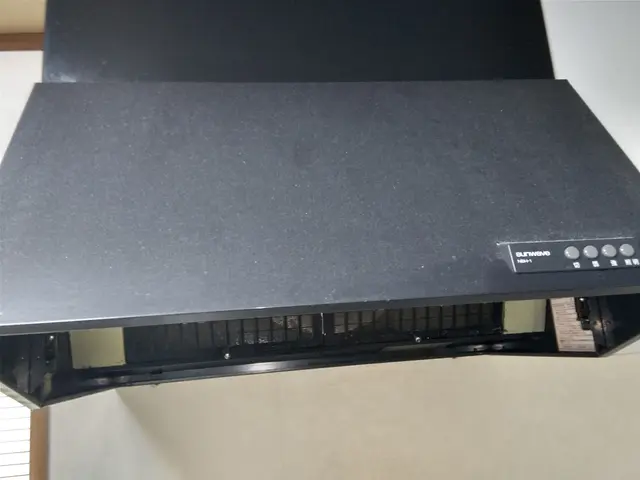 頑固な油汚れでも、追加料金頂きません。当社オリジナル薬剤でキレイに致します。サービスの画像