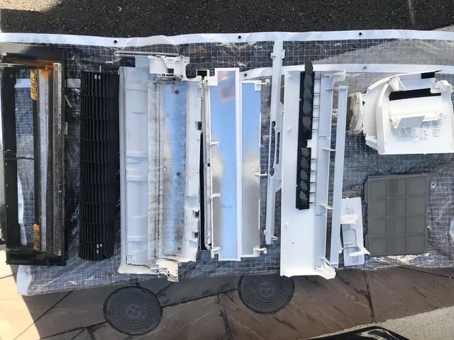 ★完全分解が得意です★現金払いで防カビ抗菌コートサービス★各クレカ・QR決済可★サービスの画像