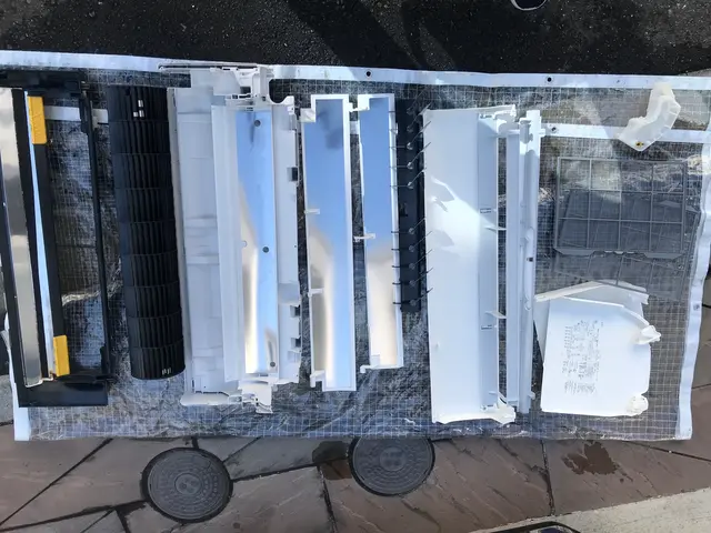 ★完全分解が得意です★現金払いで防カビ抗菌コートサービス★各クレカ・QR決済可★サービスの画像