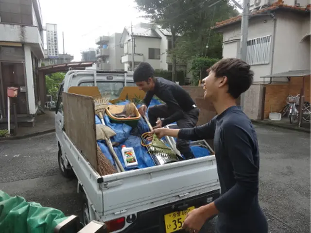 【駐車場代無料・外注無し】27年のベテラン庭師の私が伺います！サービスの画像