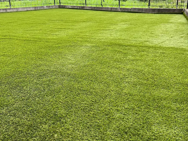 人工芝専門【下地から丁寧に作業】予約から施工まで100％自社対応 女性スタッフ可サービスの画像