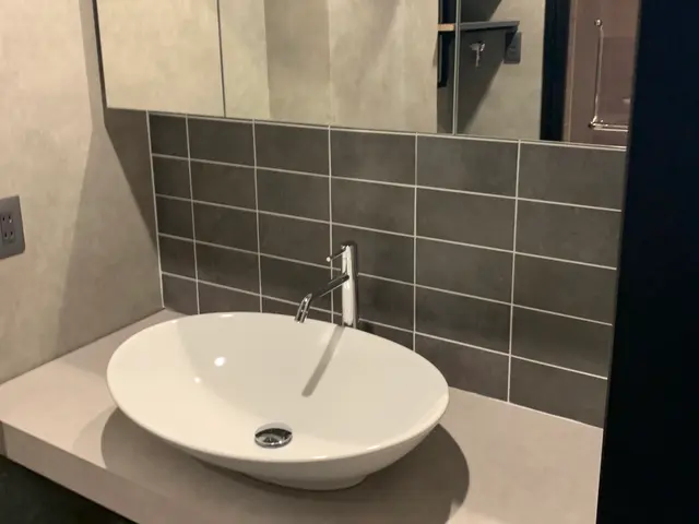 【夫婦で訪問致します】洗面化粧台　気になる汚れもスッキリ落とします！！！サービスの画像