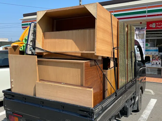 長崎市中園町で10年以上。一般廃棄物許可の実店舗あり。経験豊富なプロにお任せ！サービスの画像