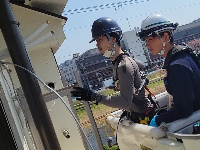 大手量販店での経験豊富！マスク着用、新品白靴下履き徹底！防虫キャップ取付け無料！サービスの画像