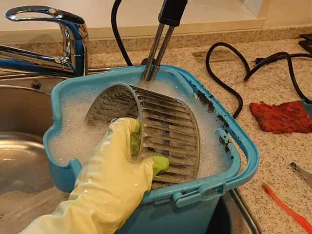 ◎経験豊富で確かな知識と施工技術。簡易補修も出来るので万が一も安心対応サービスの画像