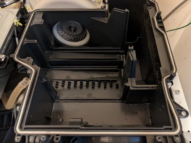 地域最安値！プロの技術でしっかり分解して根こそぎ洗浄致します！損害保険加入済サービスの画像