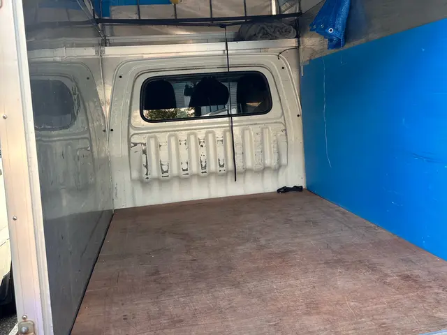 大阪発〜全国◆作業実績年間200件超◆大手勤務経験有り！力自慢が揃ってます！サービスの画像