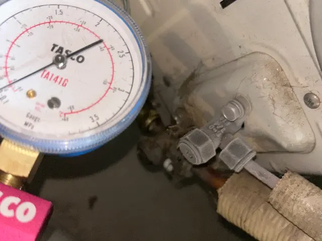 ◯2月限定割引◆エアコンガス補充・水漏れ・修理◆難工事可◯まずはご相談ください←サービスの画像