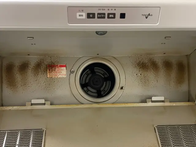 ①換気扇②コンロ③魚焼きグリル④シンク⑤キッチン壁⑥調理台のセット価格ですサービスの画像