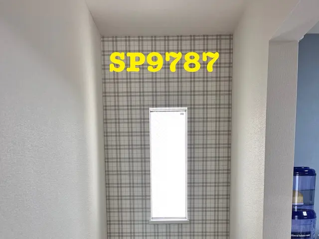 剝がせる壁紙・アクセントクロス貼り替えならお任せ下さい。サービスの画像