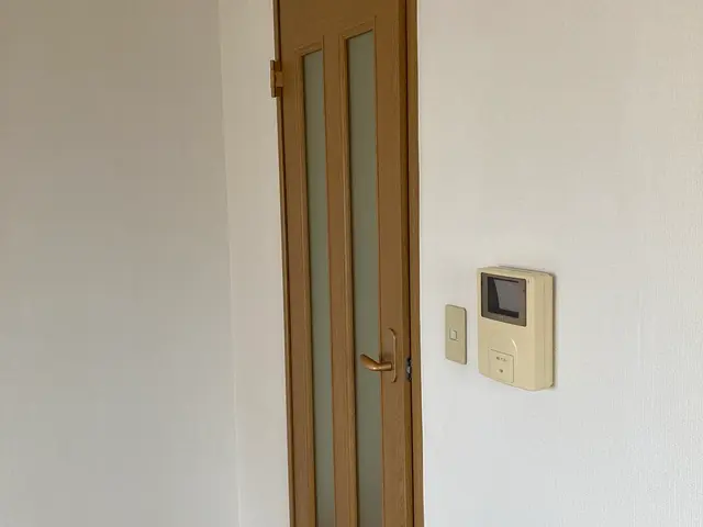 【再生塗装】によるクリーニング　リーズナブルな価格で新品同様の仕上がりを実現★サービスの画像