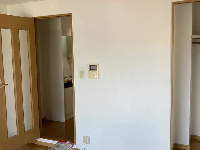 【再生塗装】によるクリーニング　リーズナブルな価格で新品同様の仕上がりを実現★サービスの画像