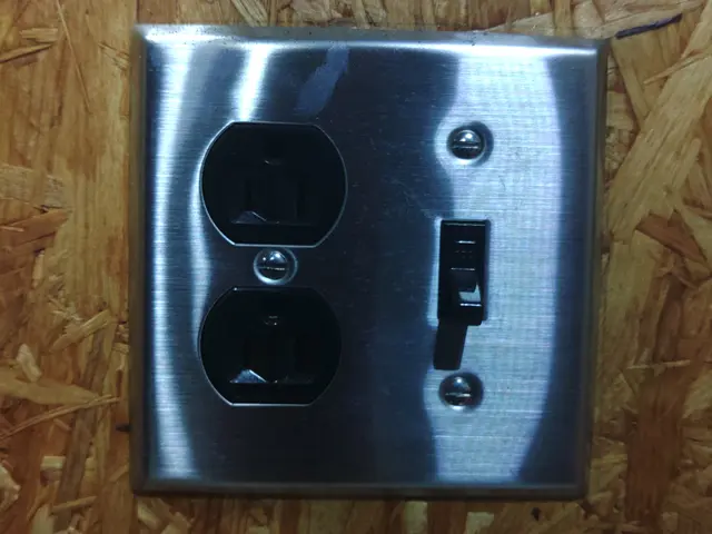 伊勢崎市発【業歴15年以上電気工事士が対応】お客様に寄り添えるよう心掛けていますサービスの画像