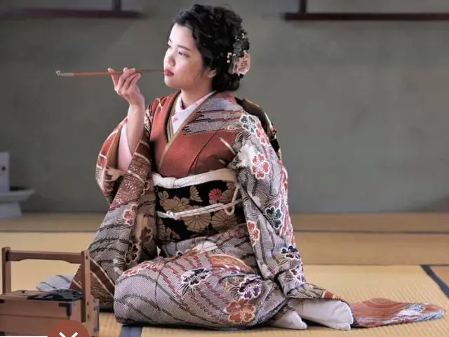 晴れの日のお着付けお手伝いさせて頂きます！　　　　竹久夢二式美人に変身（別料金）