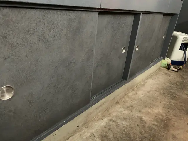 建具、扉　ダイノックシート貼りサービスの画像