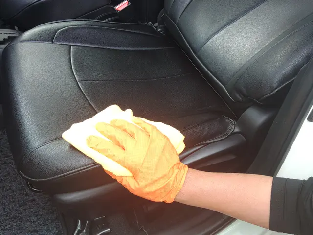 車の販売のプロの店長が対応！経験と知識を活かして迅速丁寧に作業いたします！サービスの画像