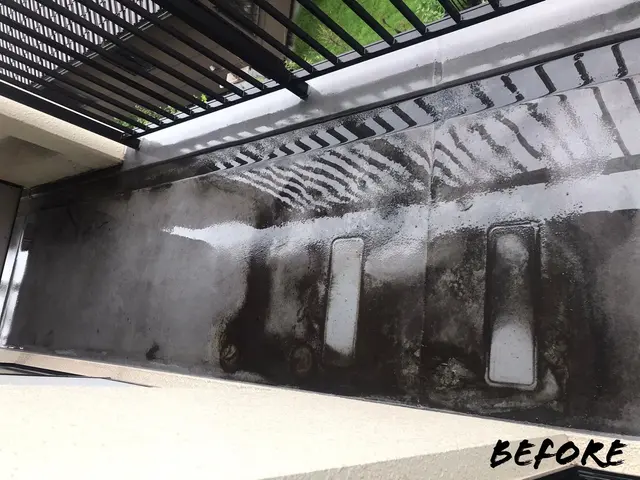 【愛知・名古屋】ベランダ・バルコニークリーニング｜雨風の汚れを徹底洗浄サービスの画像